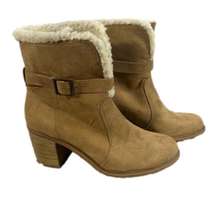 Women's Faux Suede
Sherpa Ankle Bootie Size 9