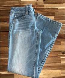 American Eagle Flare Favorite Boyfriend Stretch 31” Jeans Size 4