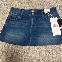 NWT low rise mini skirt 