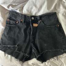 levi 501 black jean shorts size 26