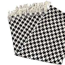 Houndstooth scarf 