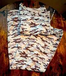 YMI Sleepwear | ladies camo loungewear/pajama set. Size: 2X.