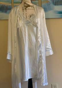 NWT BRIDE  Nighty & Robe