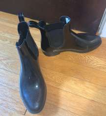 Black Short Rain Boots