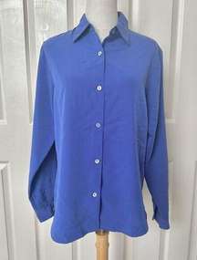 Jones and Co blue long sleeved button down shirt