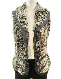 Women’s Montana Co Brown/black Faux Fur Button Vest