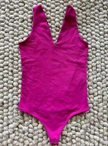 abercrombie & fitch v neck hot pink bodysuit xs