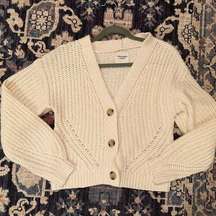 Abercrombie White Cropped Sweater