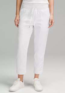 Dance Studio Mid-Rise Cropped Pant 