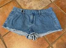 Pilcro cut off denim shorts size 28