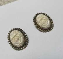 Signed Blair Delmonico Statement Clip On Earrings Gold Tone / Cream Flower