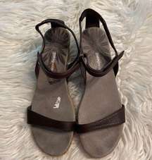 Patagonia Womens Sandals size 9M BNWOT see all photos brown color