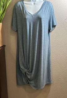 #243 Locryz short sleeve twisted T-shirt, dress size extra large ￼