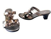 SBICCA of Colifornia Goldie Metallic Strappy Heeled Sandals Size 7.5W Flowers