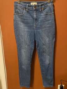 EUC  CURVY HIGH-RISE SKINNY CROP WOMEN'S JEANS SIZE 29