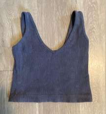 Aura gray ribbed v-neck cropped tank top size XXS/XS