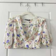 ZARA floral puff sleeve crop top deep v