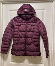 Lulu Lemon Slim Puffer with hood 