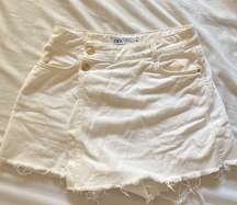 White Zara Denim Skort- broken zipper