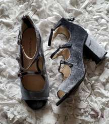 Zigi Soho heels size 8