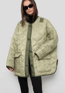 NWT The Frankie Shop Oversized Fit Teddy Quilted Jacket Moss Green Size XS / S