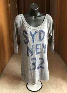 Gilly Hicks T-Shirt Size Large