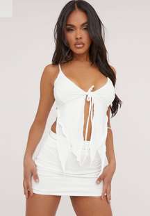 SCOOP NECK TIE FRONT FRILL DETAIL TOP IN CREAM  