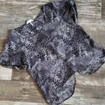 Kirra blouse size small