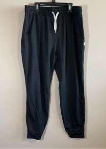 Vuori Women’s Black Jogger Pants XL