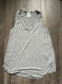 gray  tank