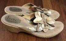 Women’s Born Concept BOC Size 10 Gold Leather Flower Straw Wedge Thong Sandals