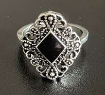 stone woman ring size 6.5