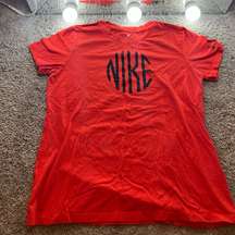 nike - red/navy short sleeve tee