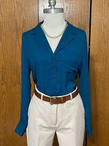 WHO WHAT WEAR Blue Button Up Blouse Size M