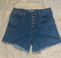 Levi Shorts