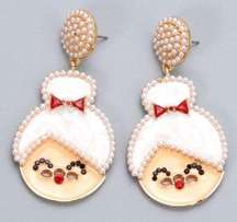 New Holiday Fashion Mrs. Claus/Granny Pearl Bead Design Alloy Stud Earrings-OS