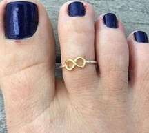 Infinity sterling silver golf toe/midi ring