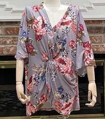 Grey and pink floral plus size top / XXL / Excellent condition