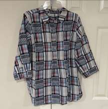 Women’s Size Small  Plaid Button Down Collared Shirt