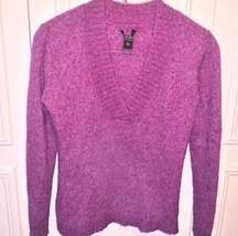 NY&Co magenta long sleeved V-neck sweater L