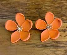 Accessory, concierge, ceramic floral, petal earrings