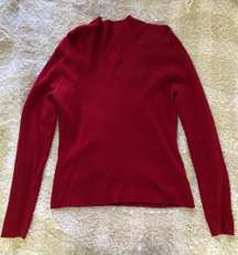 Long sleeve ribbed mockneck red top