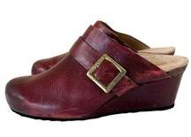 Aetrex Amelia Wedge Mule Merlot