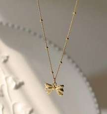 Gold Bow Necklace 