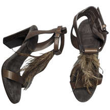 Brunello Cucinelli Brown Leather Emu Feather T-Strap Block Heel Sandals 37.5 7