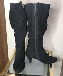 black heeled knee high slouchy boots size 8