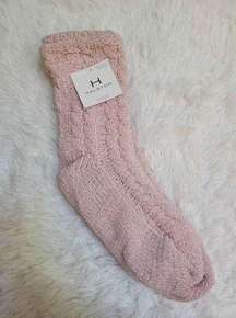 NWT Halston Faux Fur Lined Cable Knit Lounge Slipper Socks