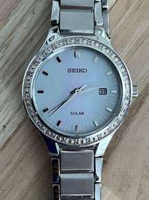 Seiko Solar Ladies Watch Diamonds Stainless Bracelet Pearl Dial Date Window