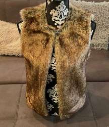 NEW WITH TAG GLAMSIA Beige & Brown Faux Fur Vest Size Medium