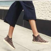 Rothy’s The Chelsea Wildcat Print Pull On Ankle Booties